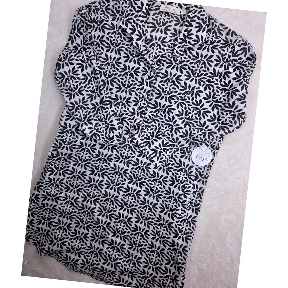 Blu Threads Rock Flower Paper Button Down Tunic Long Sleeve Black White Small